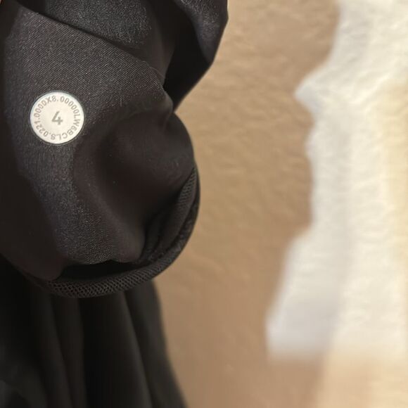 Lululemon Metropolis Maven High Rise Crop Pants Size 4 - Picture 3 of 6